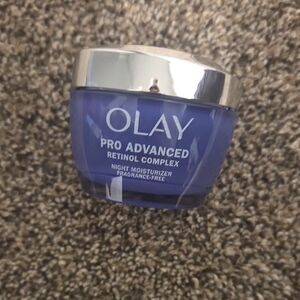 OLAY Pro Advanced Retinol Complex Night Moisturizer - Silver and Purple